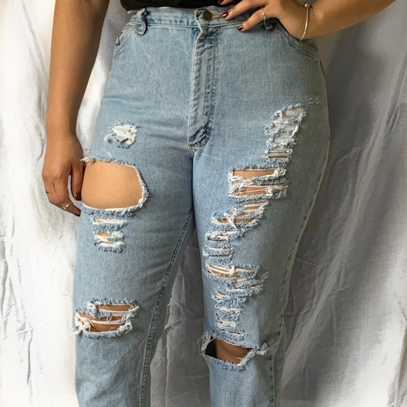 Distressed Wrangler Mom Jeans - Picture 2 of 3
